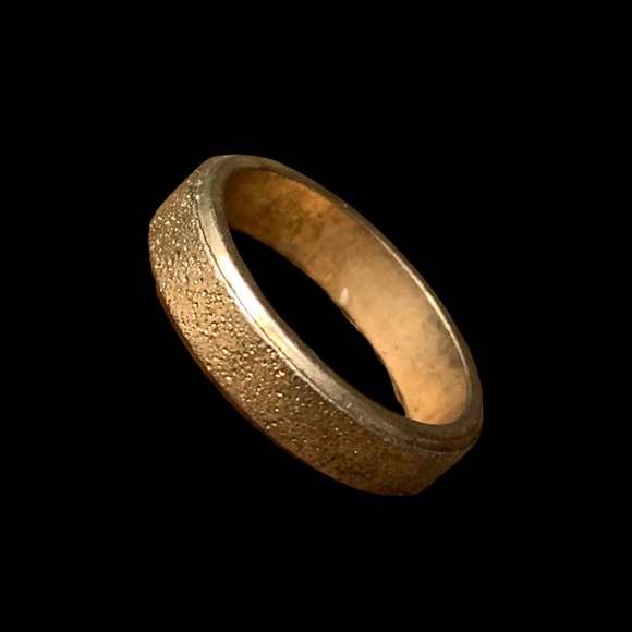 unmarked Other - Mens Gold Plated Metal Band Ring Jewelry Size 11